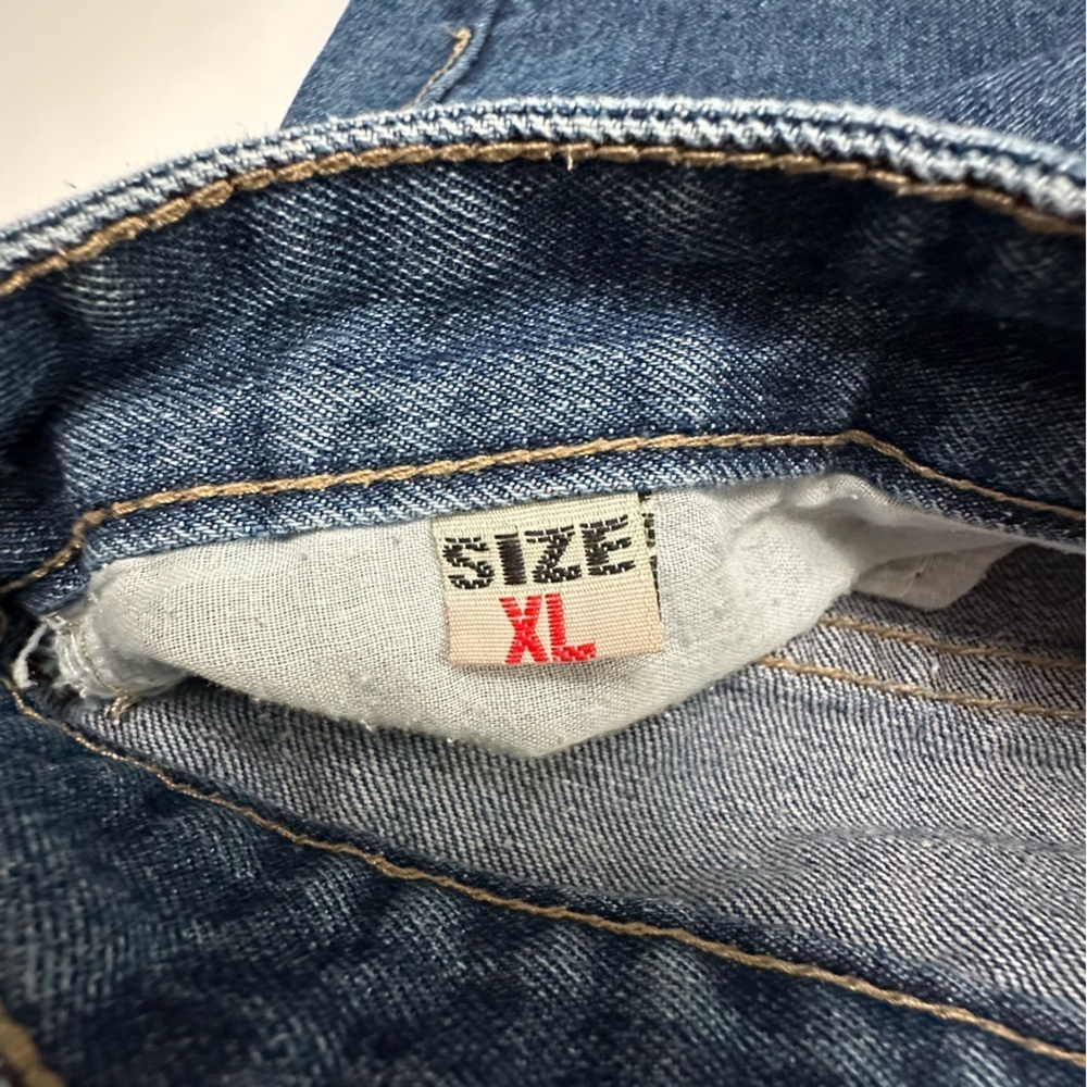 Ripped Jeans - Picture 15 of 15